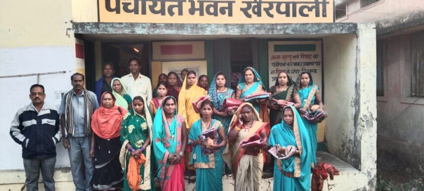 मितानिनों का किया गया सम्मान 6 IMG 20231223 WA0039