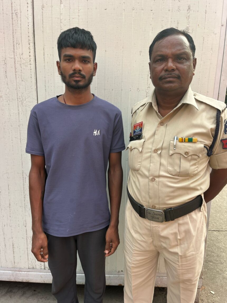 ग्राम बरपाली में शराब तस्करी पर पुसौर पुलिस की कार्रवाई, 08 लीटर महुआ शराब के साथ आरोपी गिरफ्तार 6 IMG 20250331 WA0009