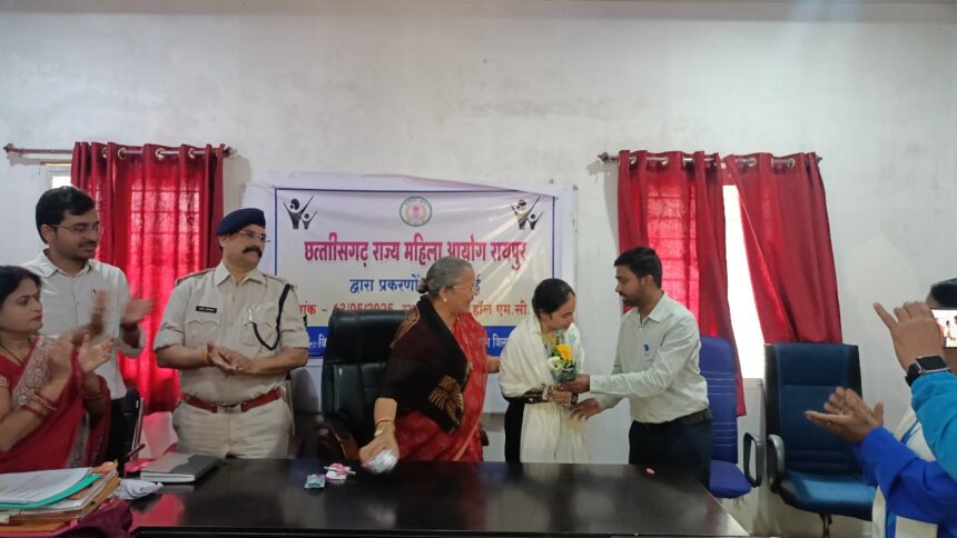 राज्य महिला आयोग द्वारा जिले में हुई 312 वीं सुनवाई 6 IMG 20250513 WA0031